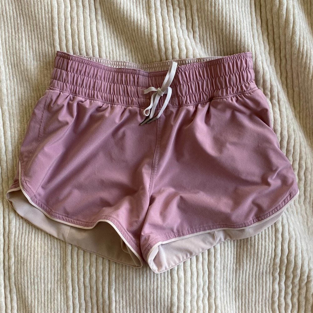 LuluLemon Choose A Side Short size 4 Pink